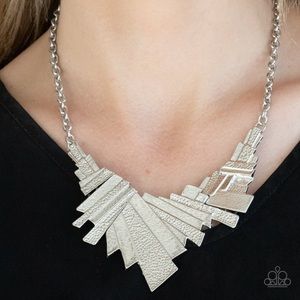 ❤️‍🔥5/$25❤️‍🔥 Happily Ever Aftershock Silver Necklace